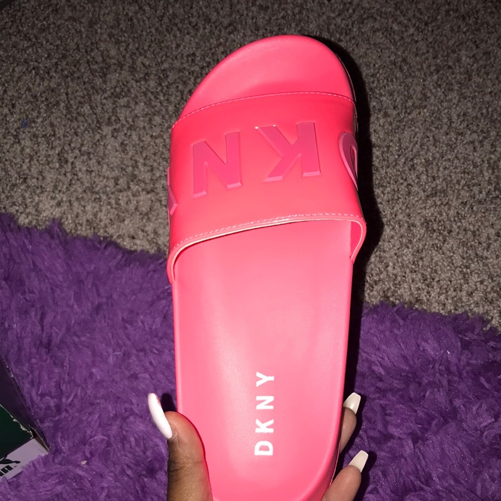 Dnky shoes